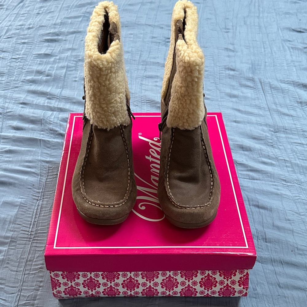 Eddie Bauer Brown and Cream Heeled Boots